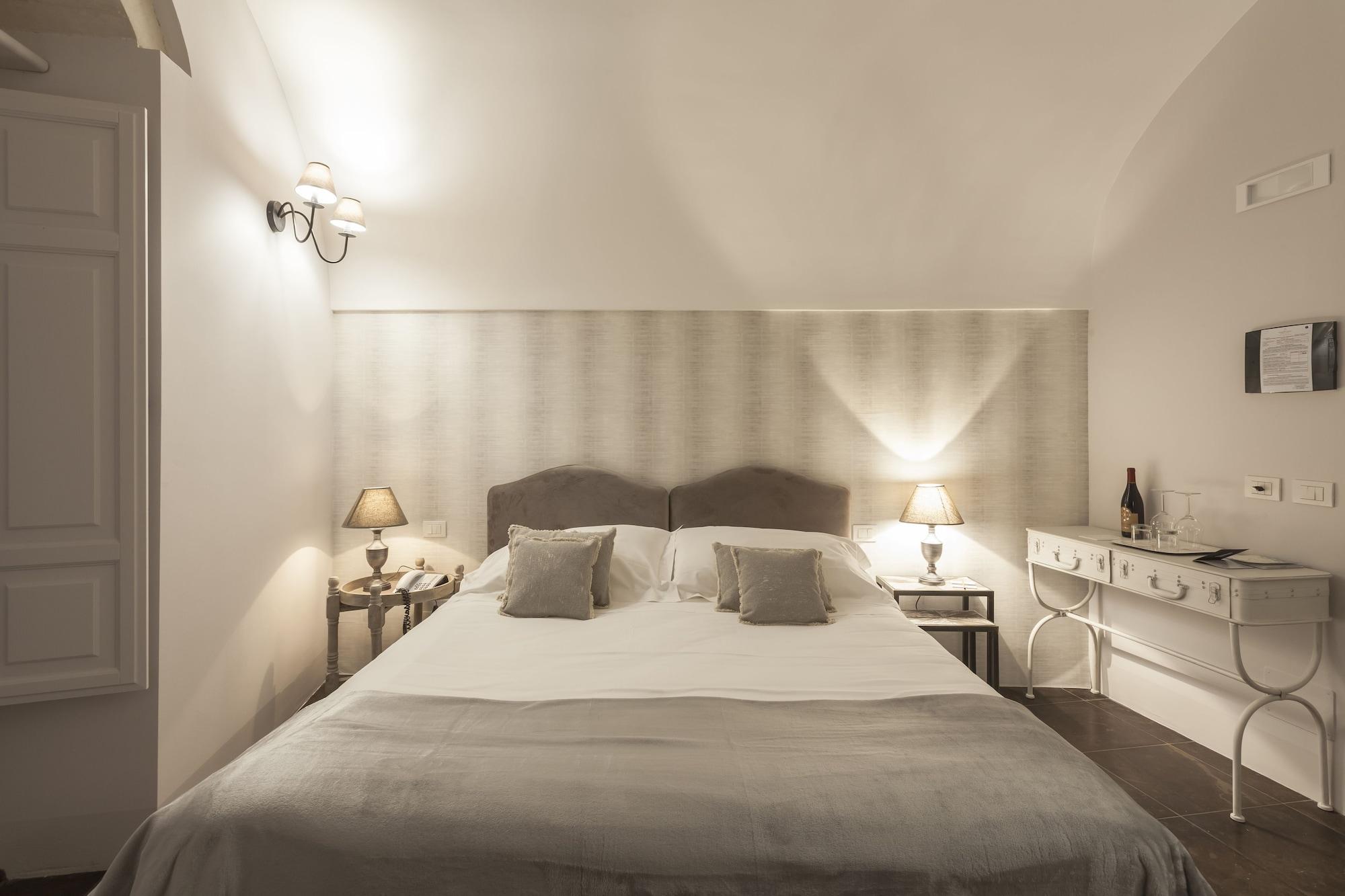 Locanda Don Serafino Historical Boutique Hotel Ragusa Esterno foto