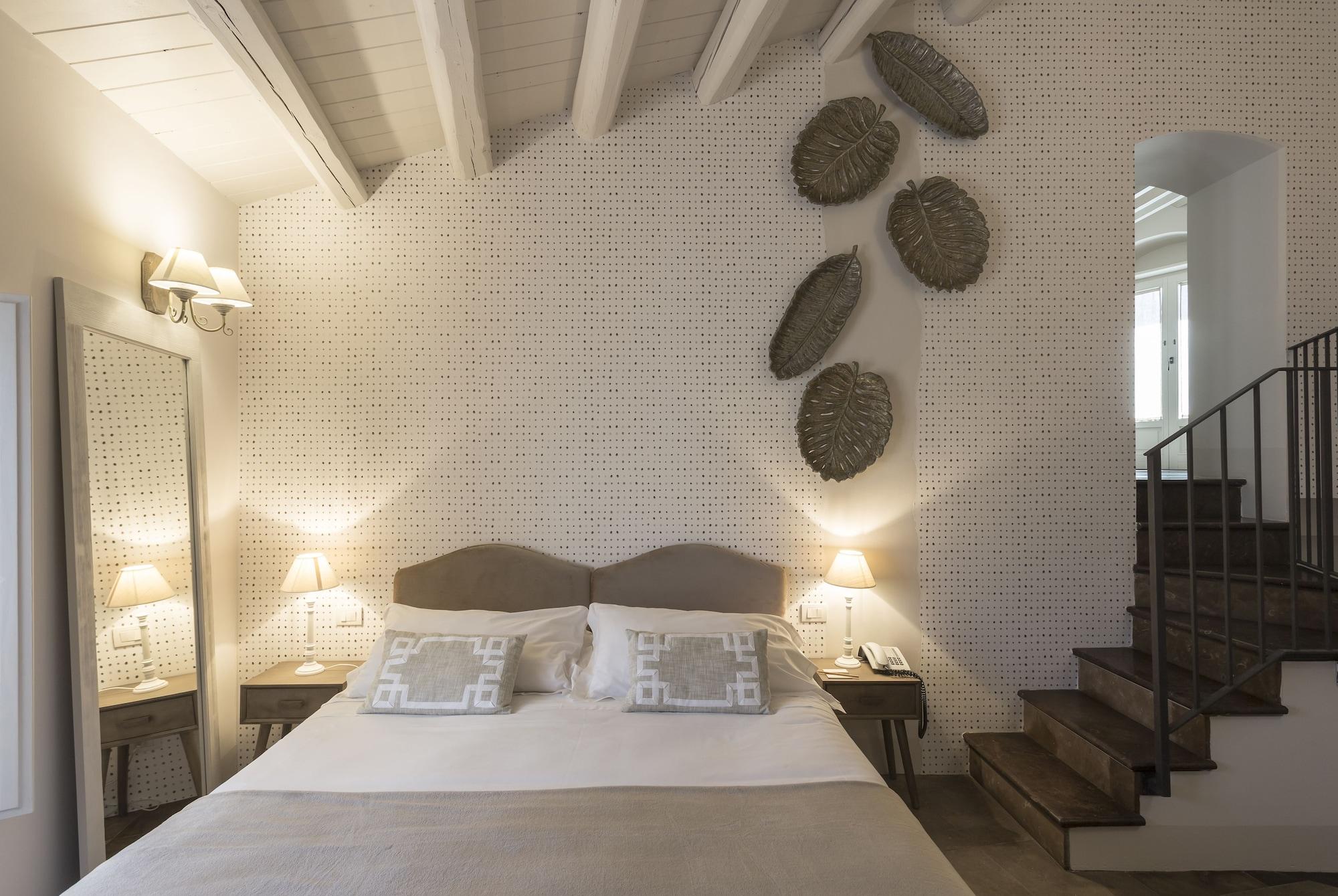 Locanda Don Serafino Historical Boutique Hotel Ragusa Esterno foto