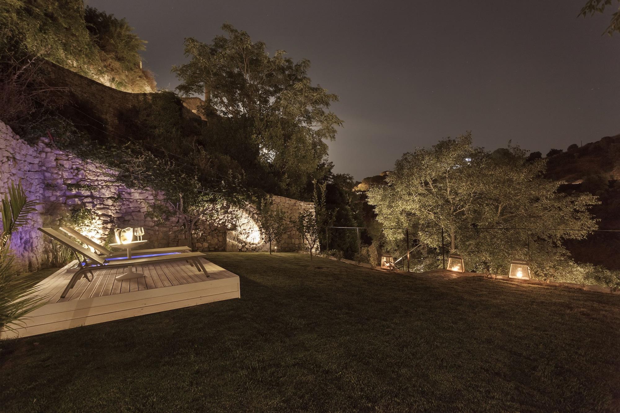 Locanda Don Serafino Historical Boutique Hotel Ragusa Esterno foto