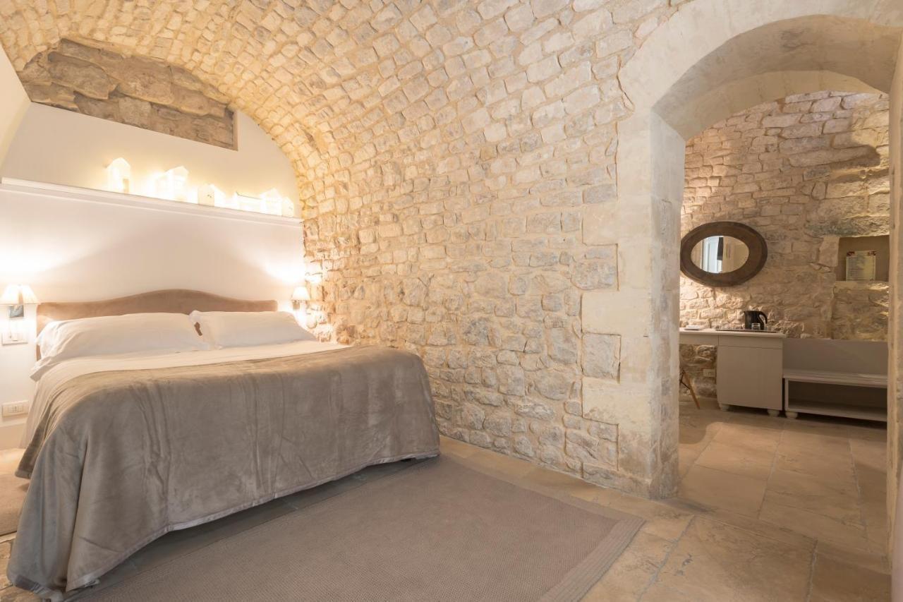 Locanda Don Serafino Historical Boutique Hotel Ragusa Esterno foto