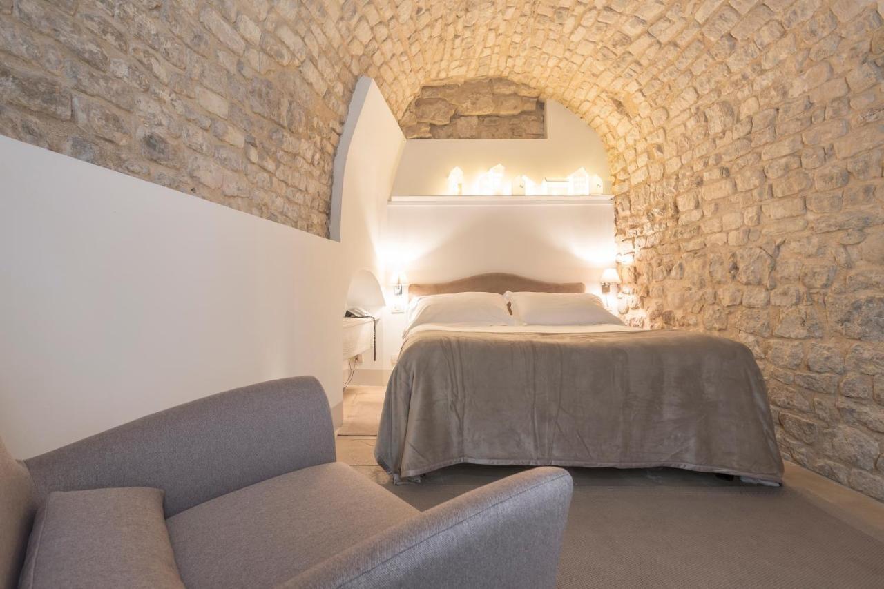Locanda Don Serafino Historical Boutique Hotel Ragusa Esterno foto