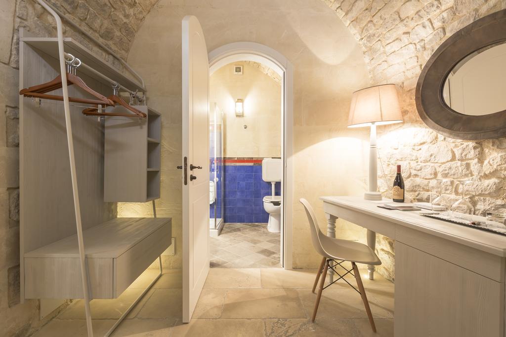 Locanda Don Serafino Historical Boutique Hotel Ragusa Esterno foto