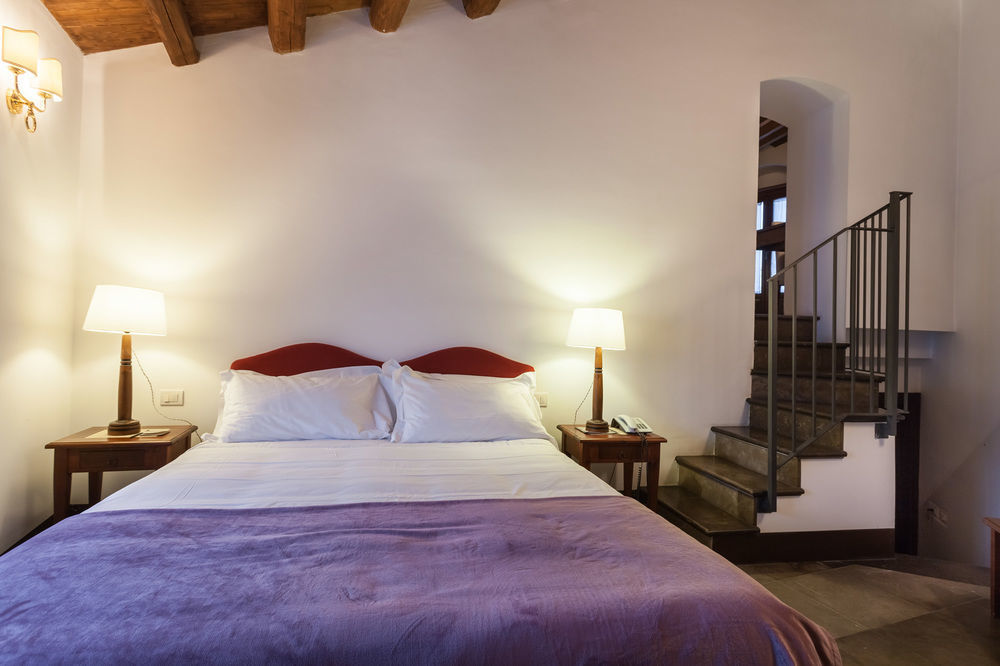 Locanda Don Serafino Historical Boutique Hotel Ragusa Esterno foto